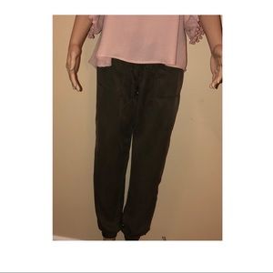 Olive Crop Ankle casual pant